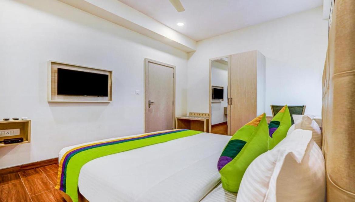 Hotel Silverkey Premium Mathura Dış mekan fotoğraf